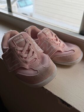 New Balance Kids Pink Mesh & Suede Sneakers